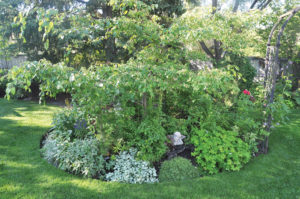 Gorgeously grouped plantings abound on the expansive grounds.