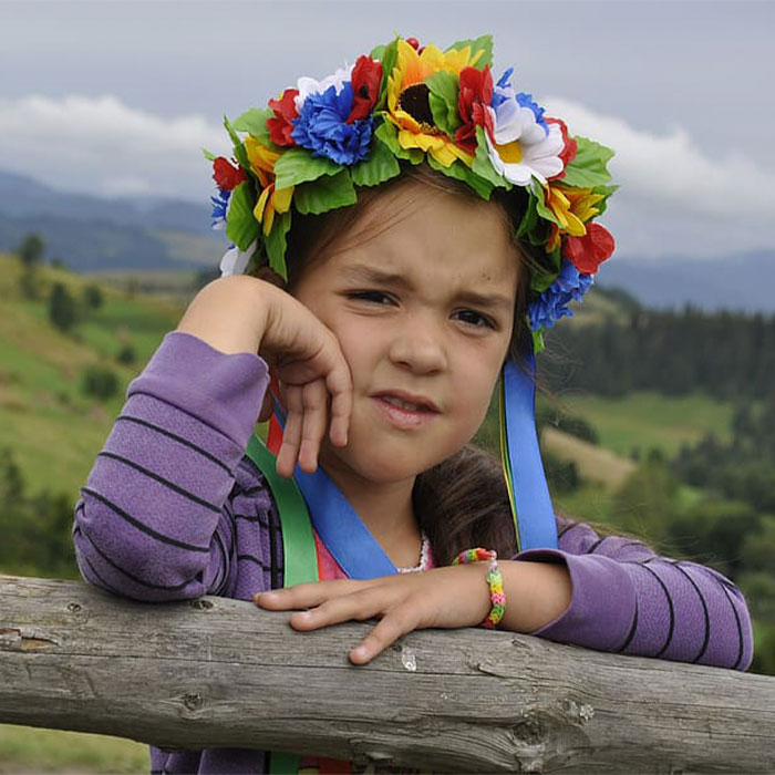Ukrainian sunflower crown